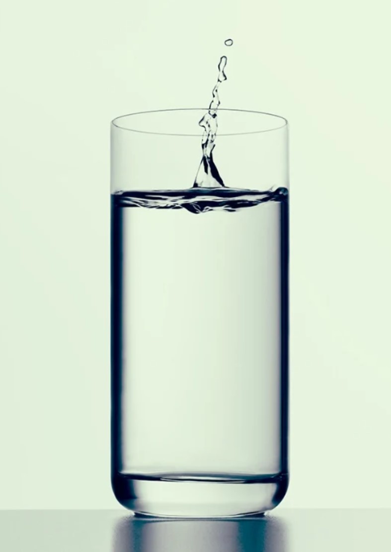 【狗狗喝水量全指南】獸醫教你計算每日需求｜缺水&過量警訊